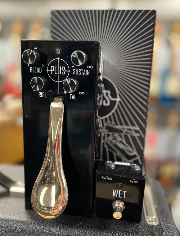 Gamechanger Audio Plus Pedal with Wet Footswitch