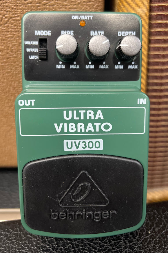 Behringer UV 300 Ultra Vibrato Used