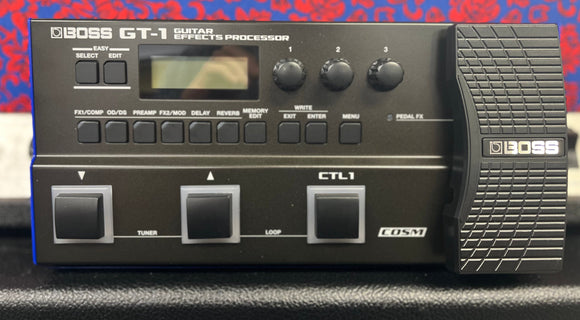 BOSS GT-1 w/ adapter Used