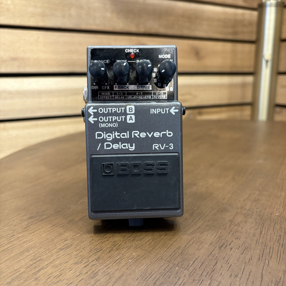 BOSS RV-3 Used