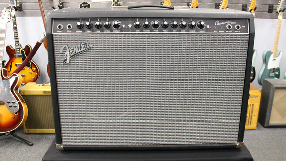 Fender Champion 100 Combo
