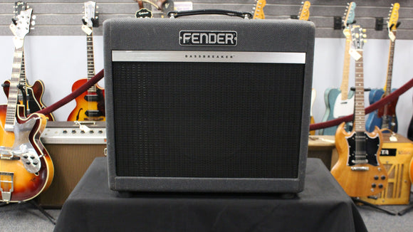 Fender Bassbreaker 15 Combo W/Cover