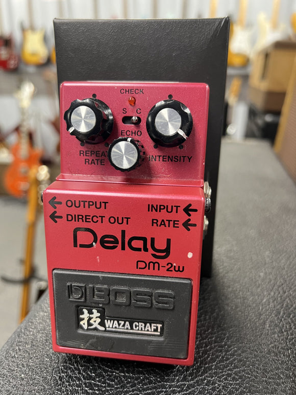 Boss Delay DM-2w Used