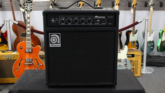 Ampeg BA-108 Bass Combo