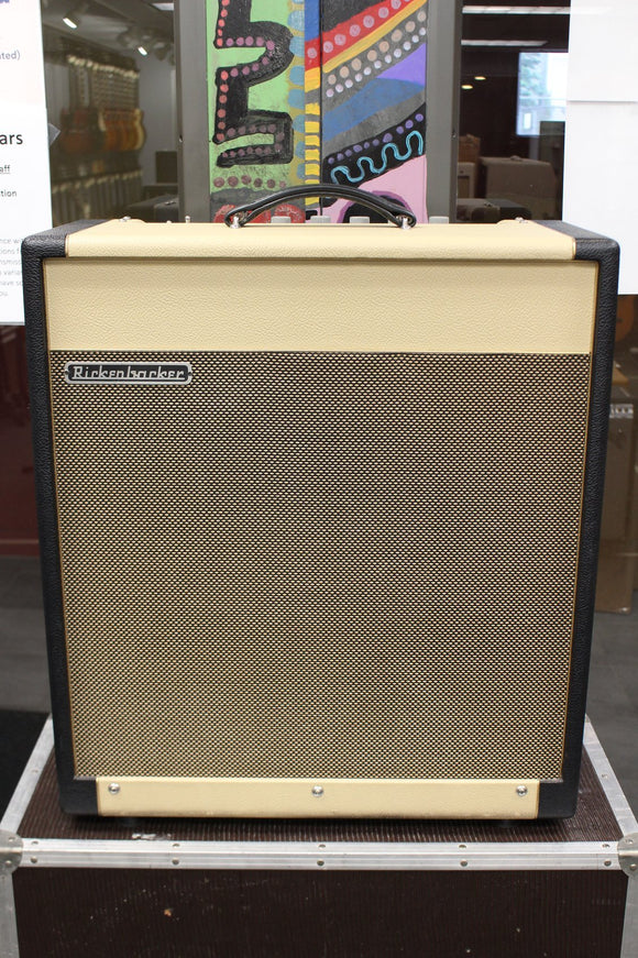 Rickenbacker Supersonic B-16 (Rehoused and Modified)