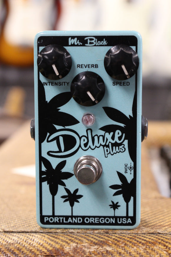 Mr Black Deluxe Plus Reverb and Tremolo Used